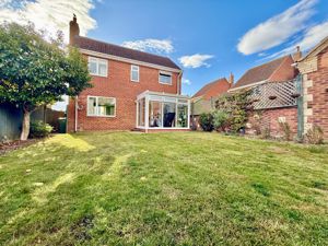 Photo 8- click for photo gallery